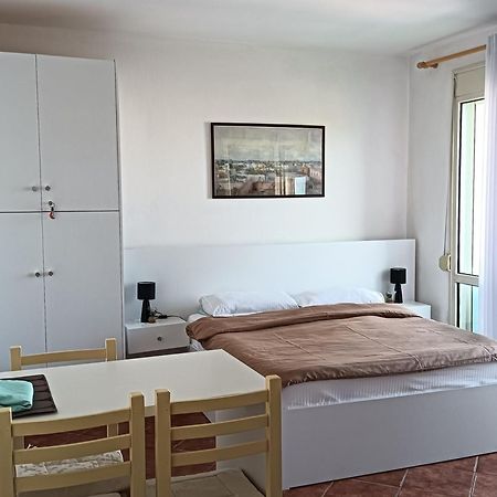 Seaside Deluxe Apartment Durrës Eksteriør billede