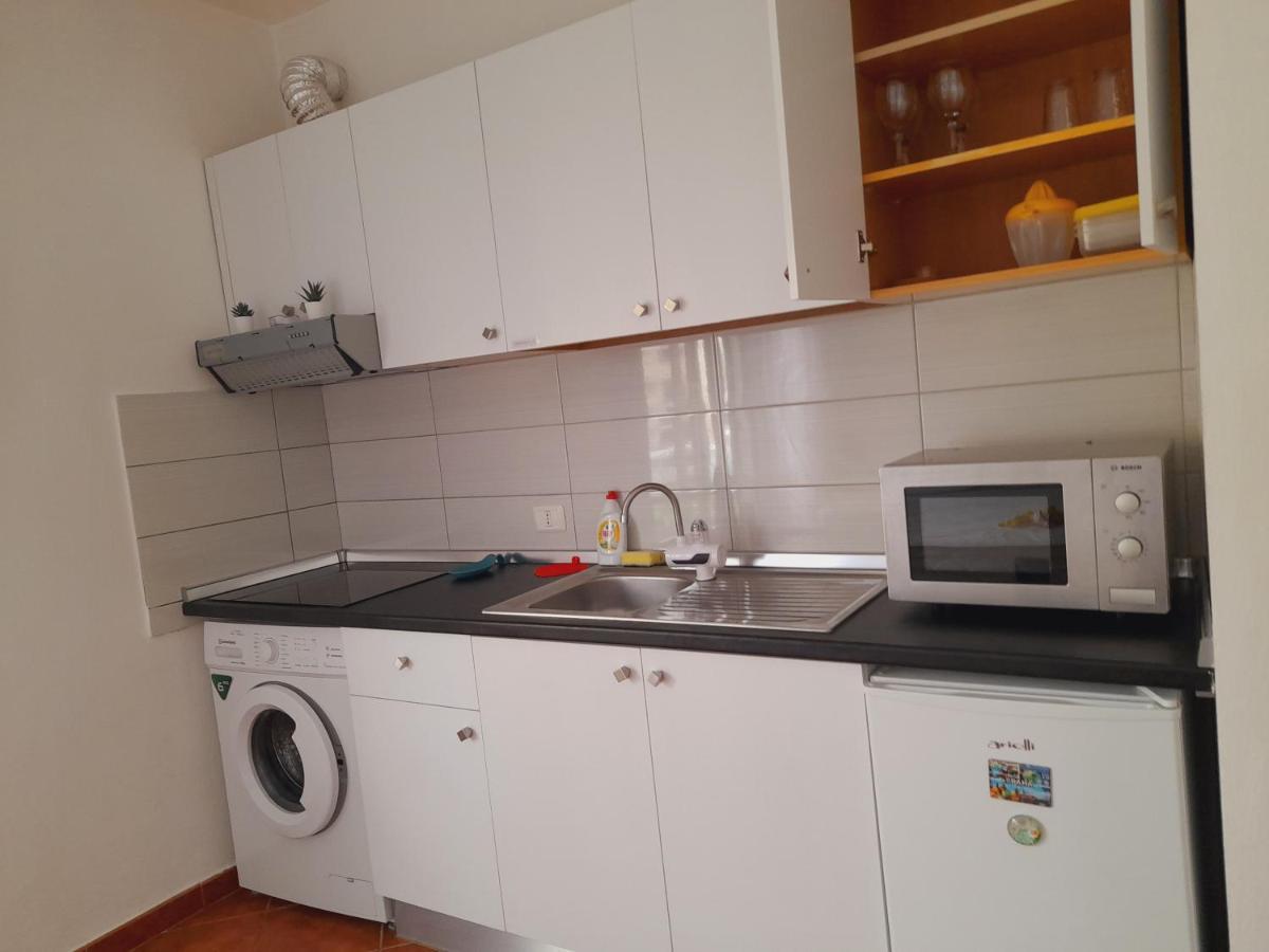Seaside Deluxe Apartment Durrës Eksteriør billede