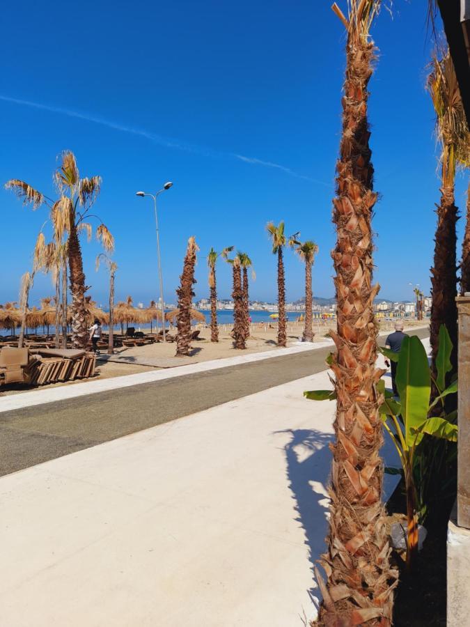 Seaside Deluxe Apartment Durrës Eksteriør billede