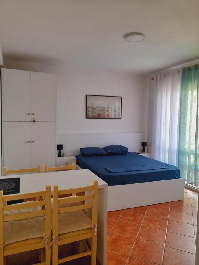 Seaside Deluxe Apartment Durrës Eksteriør billede